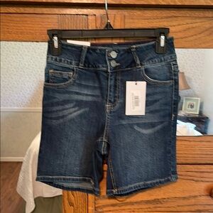 Woman’s Kiki LaRue Size S Denim Shorts